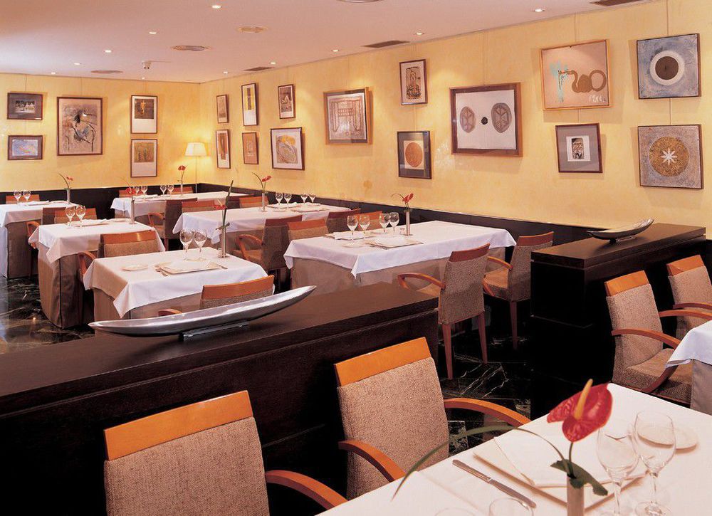Nh Collection Barcelona Podium Hotell Restaurang bild
